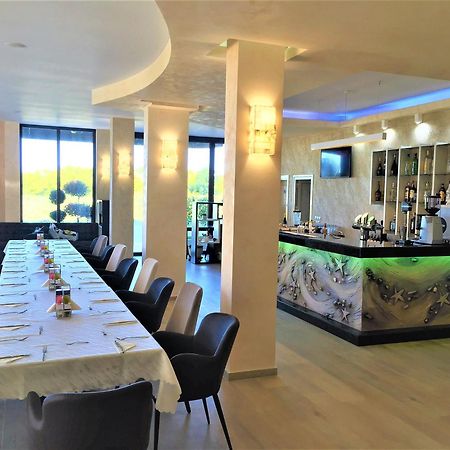 Apart-Hotel Panorama Sea Lux プリモルスコ エクステリア 写真