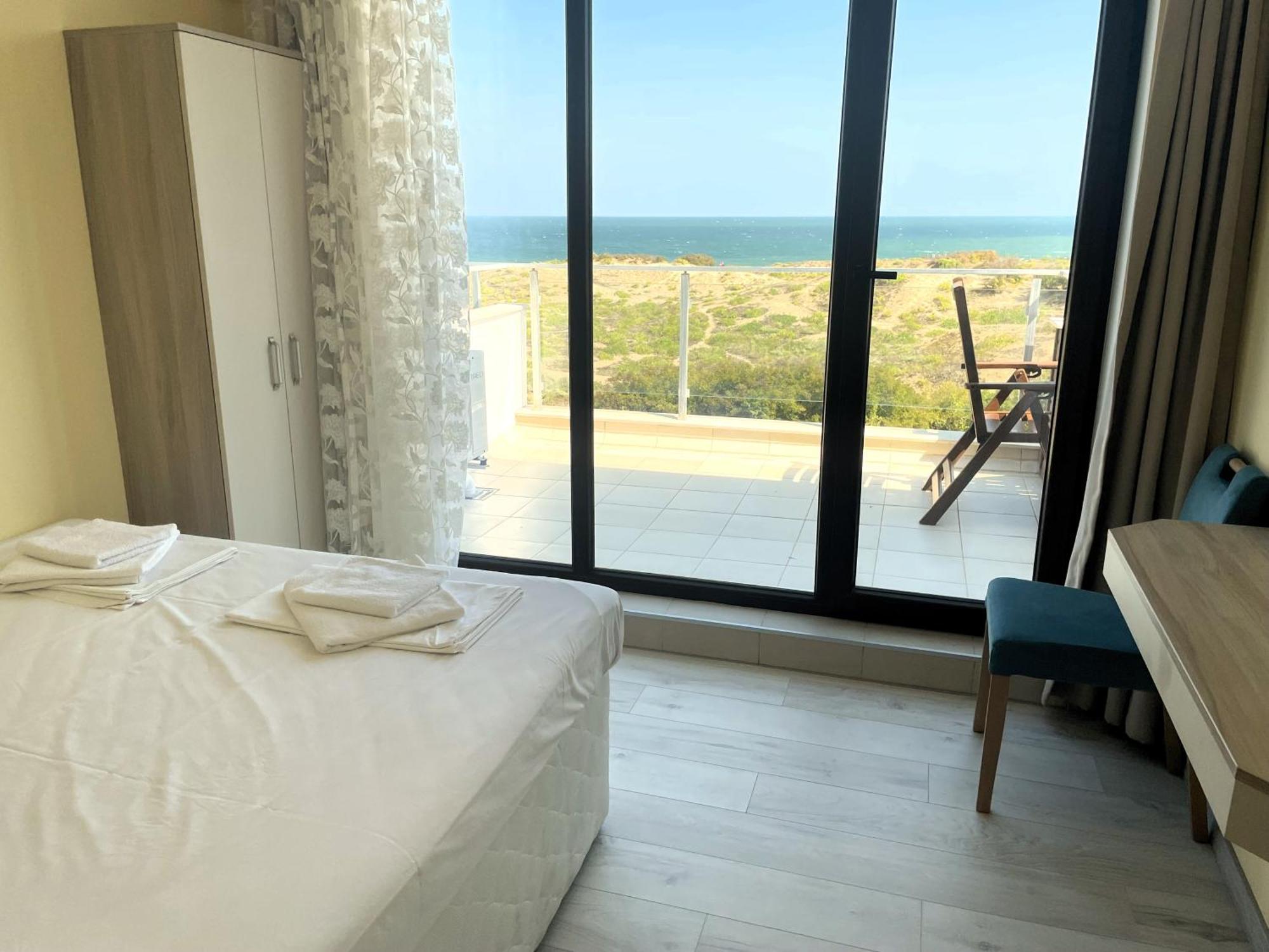 Apart-Hotel Panorama Sea Lux プリモルスコ エクステリア 写真