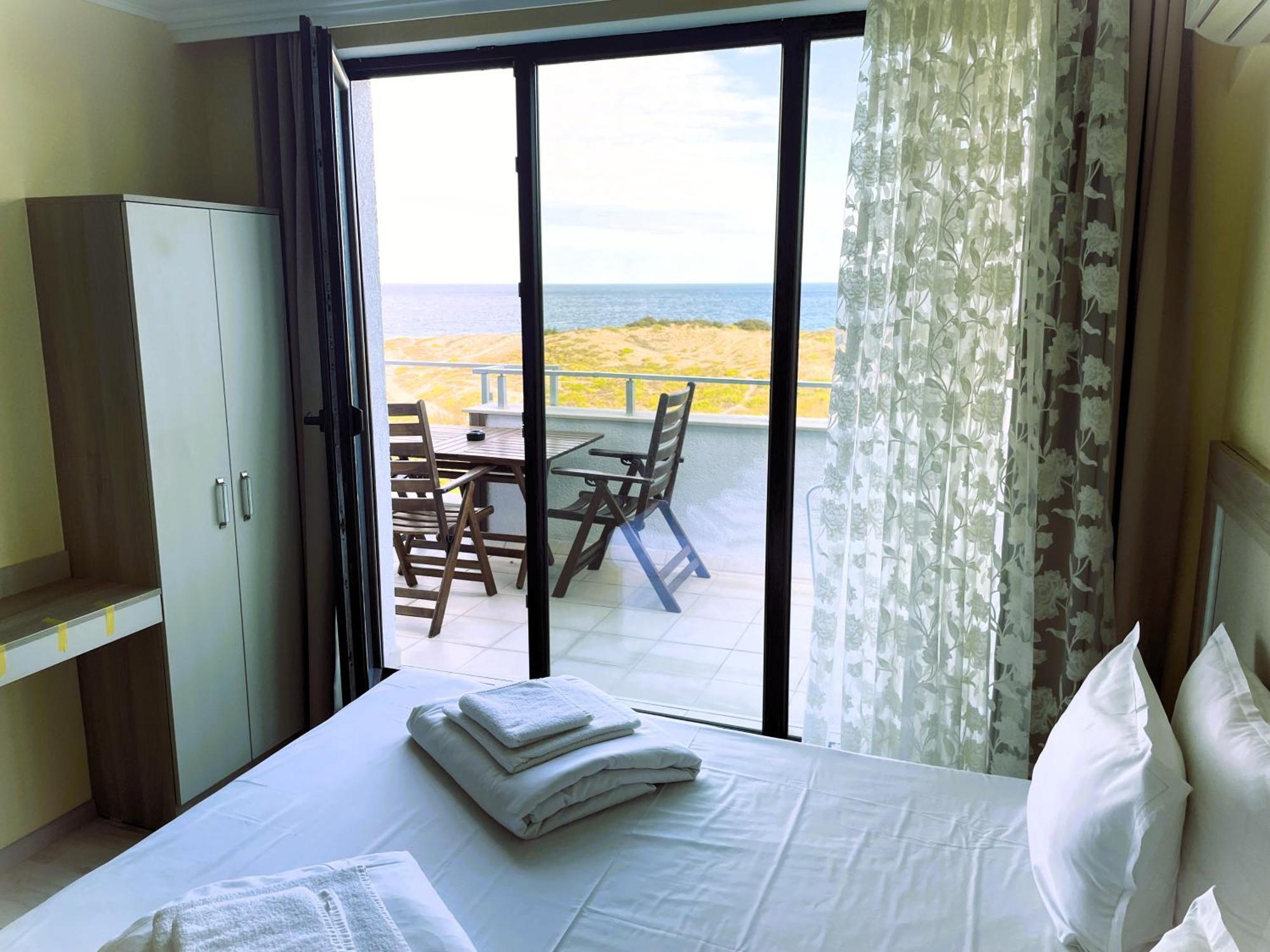 Apart-Hotel Panorama Sea Lux プリモルスコ エクステリア 写真